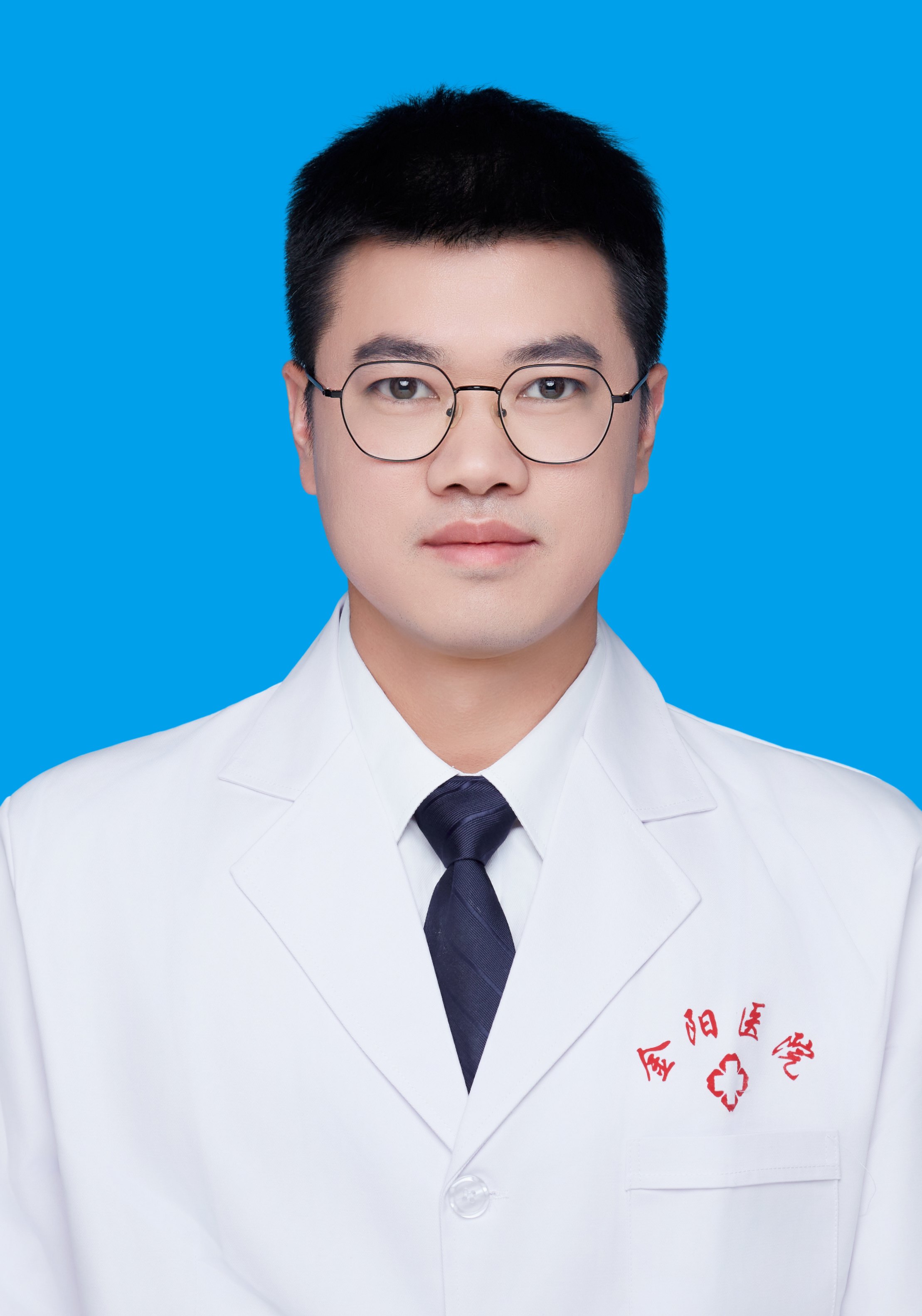 任鑫